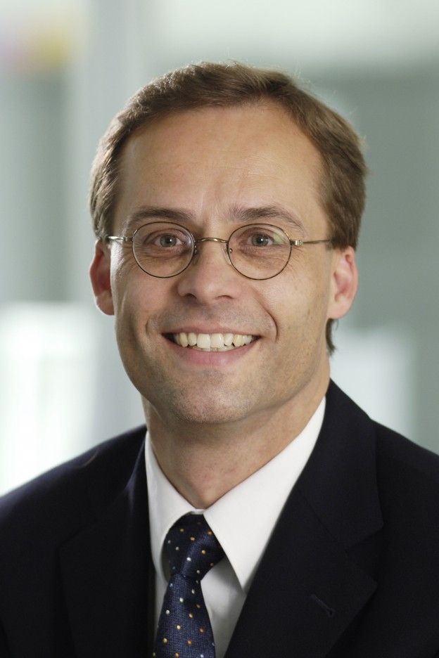 Dr. Christoph Bauer