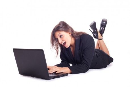 E-Mails werden häufiger genutzt als Social Media