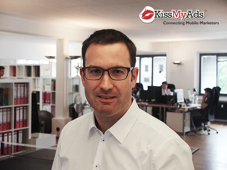 „Ich glaube, dass unser Nutzungsverhalten sich komplett in Richtung mobile Endgeräte verschieben wird“ – Marc Ahr, KissMyAds-CEO