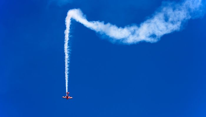 Vor dem Klick kommt der Flugzeugabsturz: In vier Schritten zu profitableren Display Ads