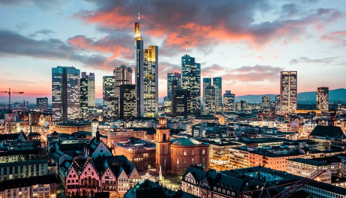 Wie FinTech die Branche revolutioniert – Der Adobe Praxistag Banken und Versicherungen in Frankfurt [Sponsored]
