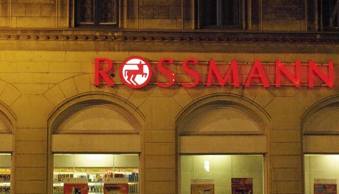 Influencer Marketing: Rossmann für Schleichwerbung verurteilt