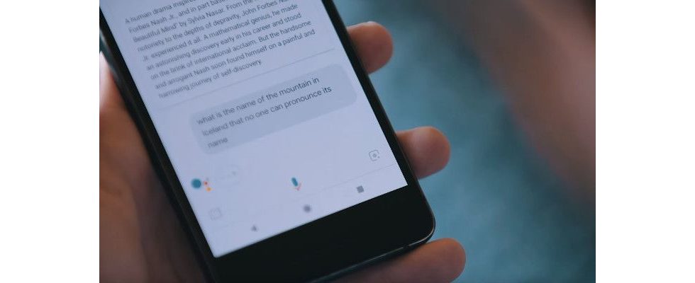 Google Assistant antwortet öfter, besser und ausführlicher als Alexa, Cortana und Siri