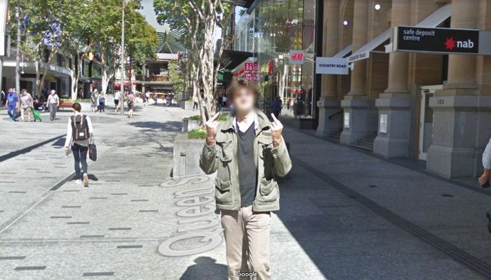 Australier zeigt Google in Street View eine ganze Straße lang den Mittelfinger