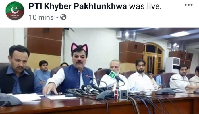 Katzenfilter macht Politik: Pressekonferenz in Pakistans Provinz als Social Media Event