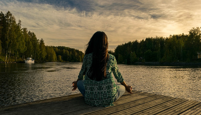 Meditation und Meditationsapps: Geheimwaffe gegen den alltäglichen Bürostress?