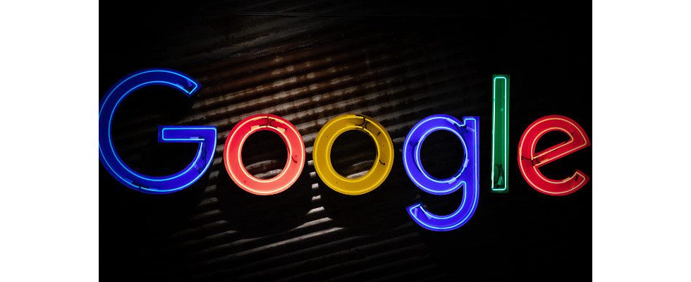 Besser spät als nie: Der Dark Mode für die Google Search App ist da