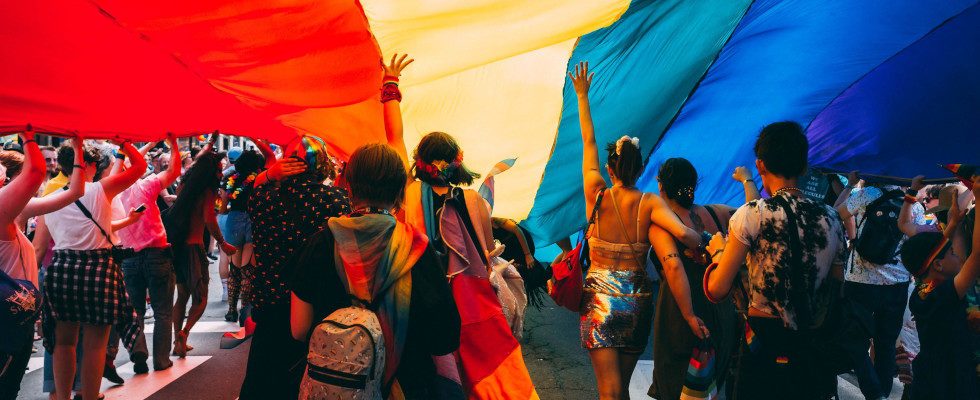 Pride Month: LGBTQ-Repräsentation in den Medien wichtiger denn je