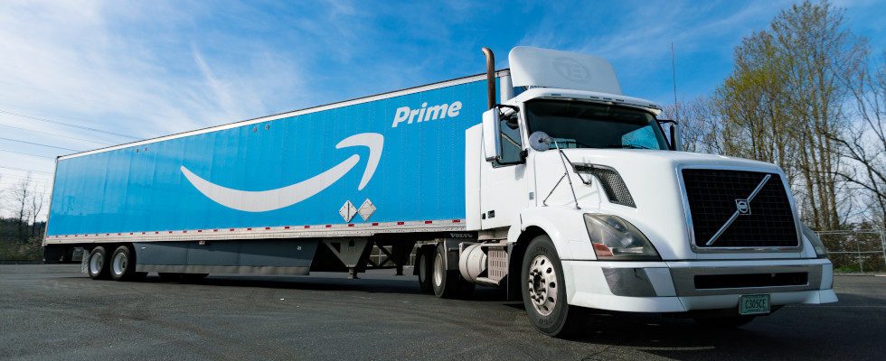 Klage gegen Amazon: Werden User unwissentlich zu Prime-Abos verleitet?
