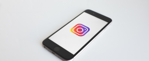 Instagram erweitert KI-Kennzeichnung mit neuem AI Info Label für Posts