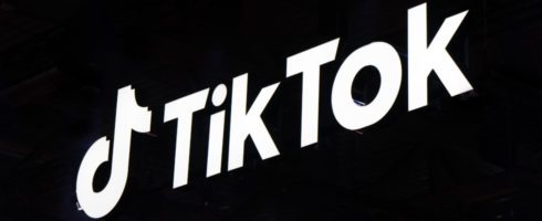 Wie auf YouTube: TikTok testet Dislike Button und verschärft For You-Feed-Regeln