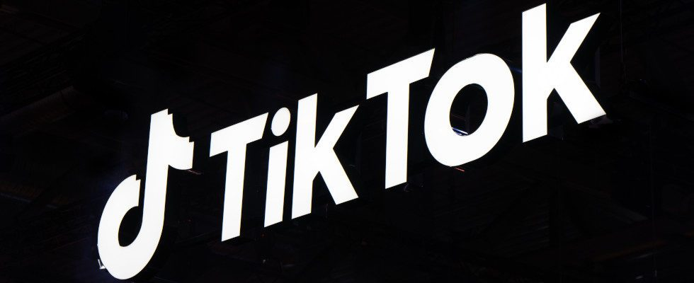 © Jonathan Kemper - Unsplash, TikTok-Logo in Halle