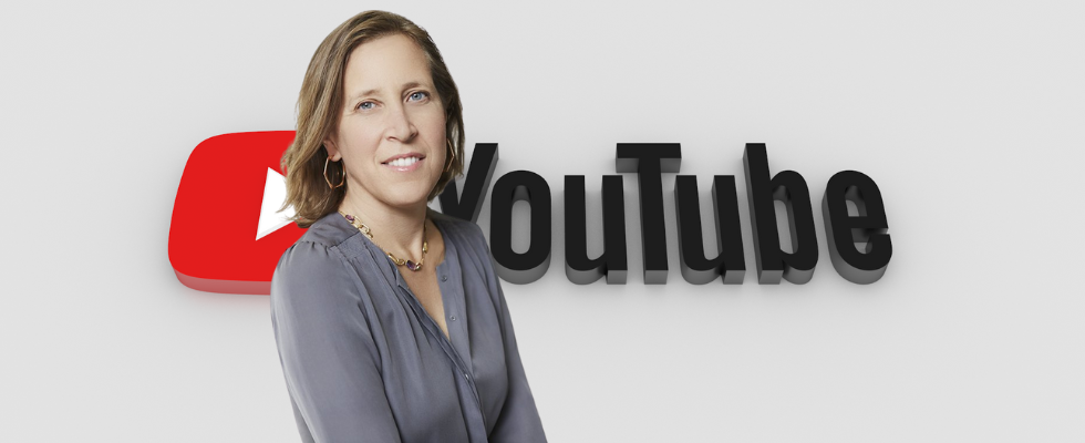 © Google, Mizter_X94 via Canva, Susan Wojcicki vor YouTube-Logo