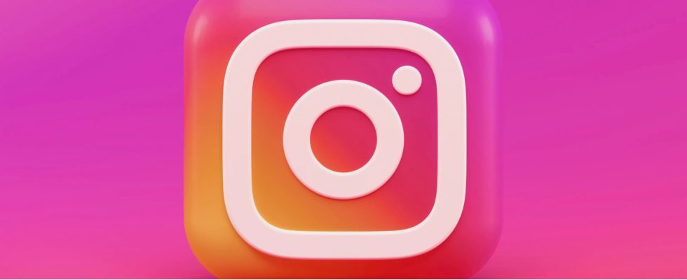 © Alexander Shatov - Unsplash, Instagram-Logo vor Farbverlauf, violett-rot