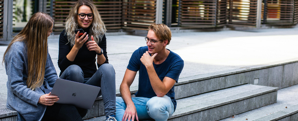 Studium abgeschlossen, Gehalt gekürzt? Der Gender Pay Gap nach dem Hochschulabschluss