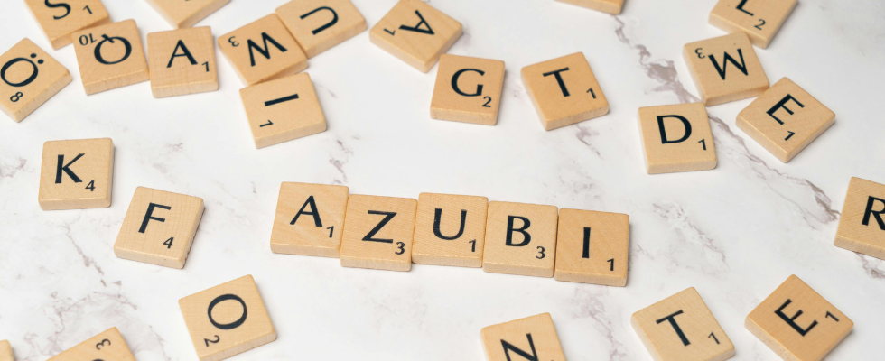 Ausbildung zwischen Erfolg und Existenzangst: Was Azubis 2025 wirklich erleben