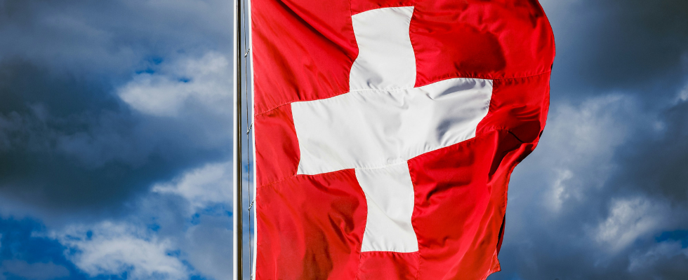 Apertus LLM: Schweiz startet offene ChatGPT-Alternative – Europas Antwort auf Big-Tech-KI