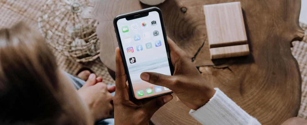 Mit einem Fingertipp zum Produkt: So funktioniert TikToks Visual Search Tagging