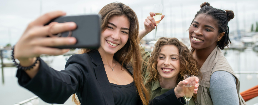 #Quittok: Wenn die Kündigung zum viralen Statement vor 10.000 Leuten wird