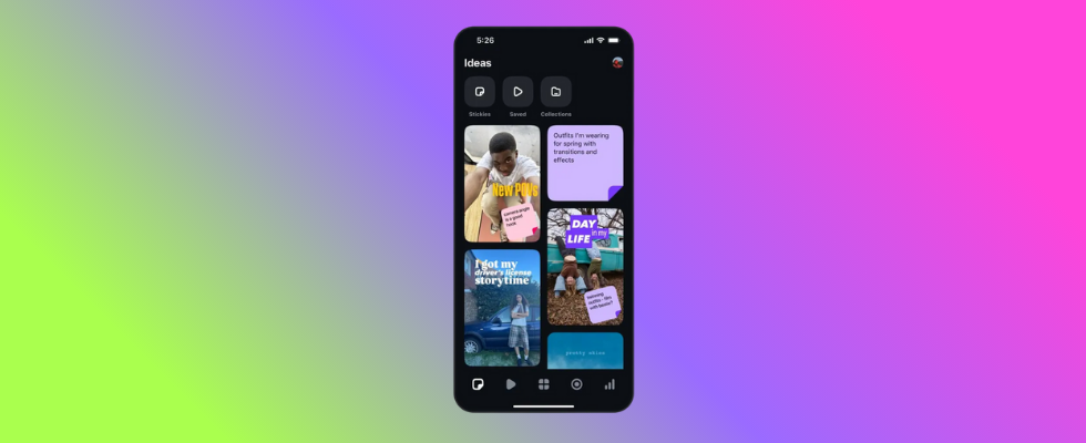 Smartphone Screen mit der Ideenübersicht der Instagram Edits App, inklusive Stickies, gespeicherten Posts und visuellen Inspirationskacheln, dargestellt vor einem Farbverlauf in Pink und Grün.