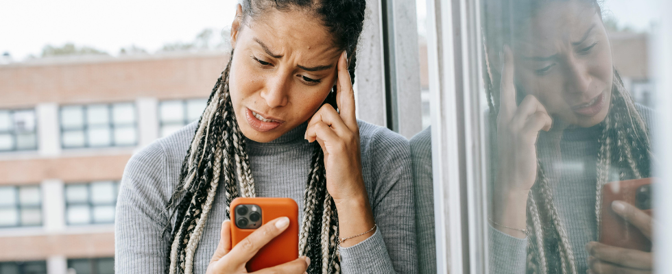 Immer online, selten erholt: Fast 50 Prozent der Social-Media-Profis leiden unter Burn-out