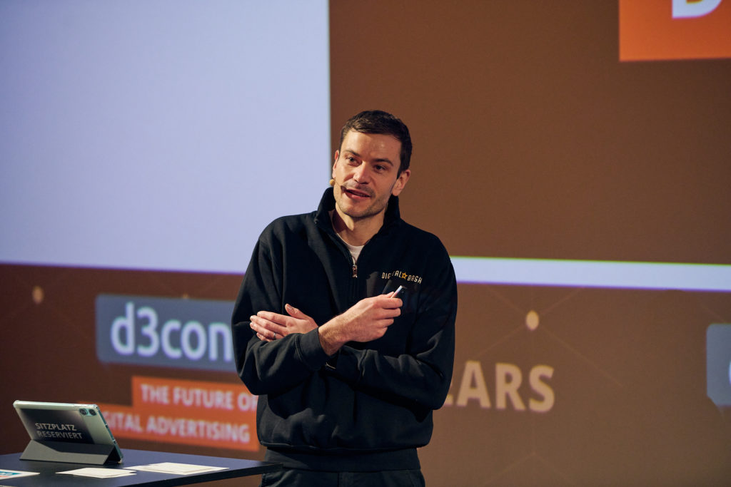 Unser CEO Marc Stahlmann thematisiert auf der Masterclass-Bühne brandaktuelle Entwicklungen wie AI Agents, © d3con