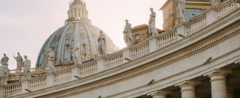 Warum der Papst vor KI warnt – und wer ihm beipflichtet