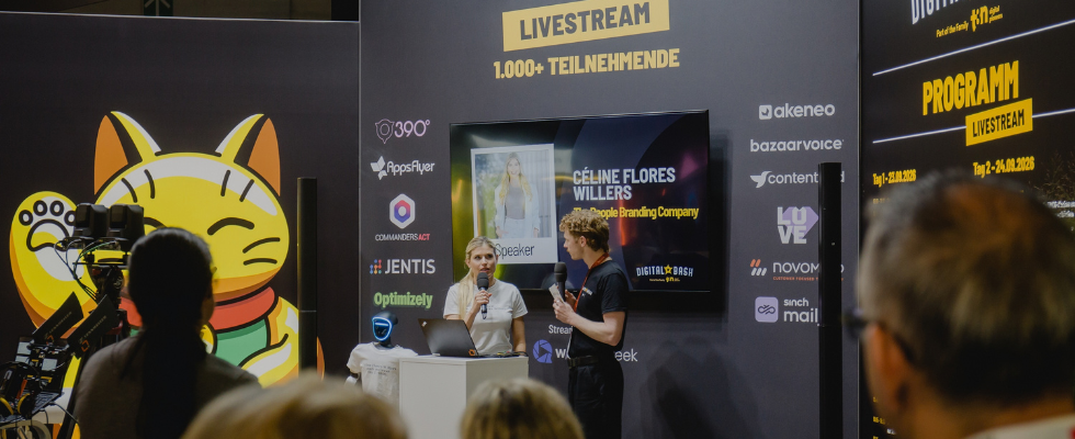 Céline Flores Willers x Digital Bash: „Jeder B2B Marketer muss denken wie ein B2C Marketer“