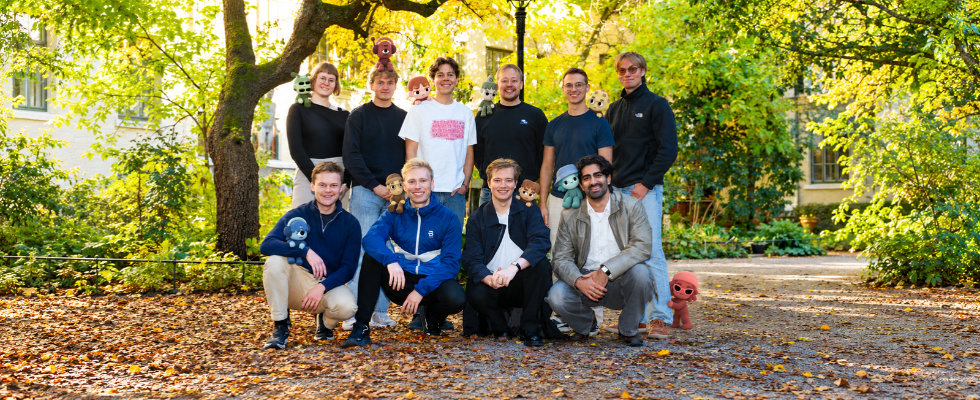 KI-Kolleg:innen aus Europa: Strawberry 1.0 fordert dots und Muse heraus